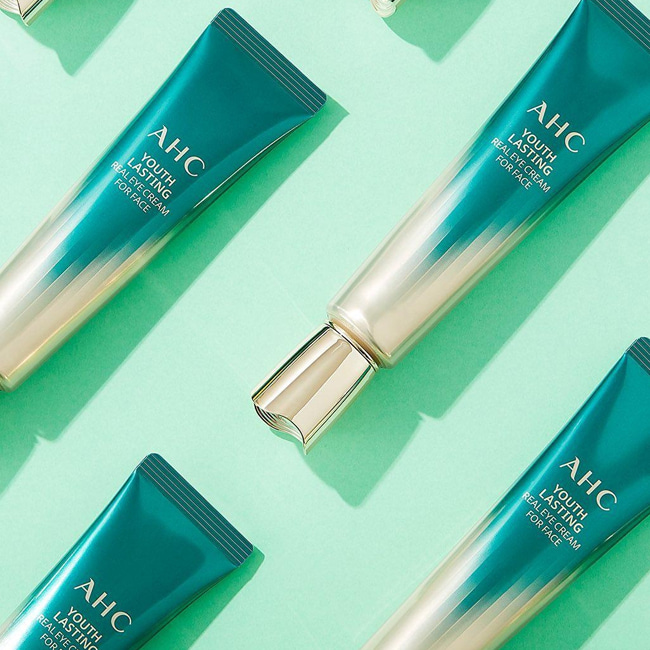 Омолаживающий крем для век и лица с 9 видами коллагена AHC Youth Lasting Real Eye Cream For Face 30ml — изображение 5
