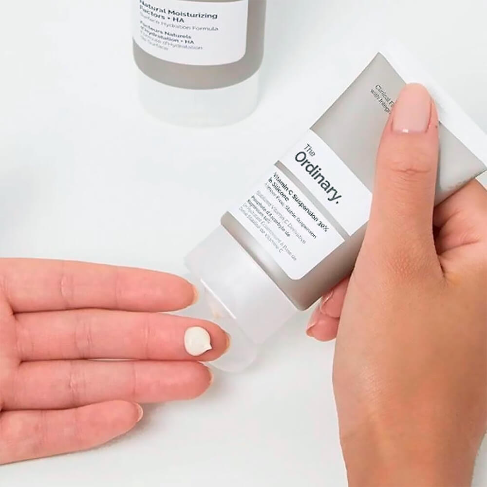 Осветляющая сыворотка с витамином С The Ordinary Vitamin C Suspension 23% + HA Spheres 2% 30ml — изображение 3