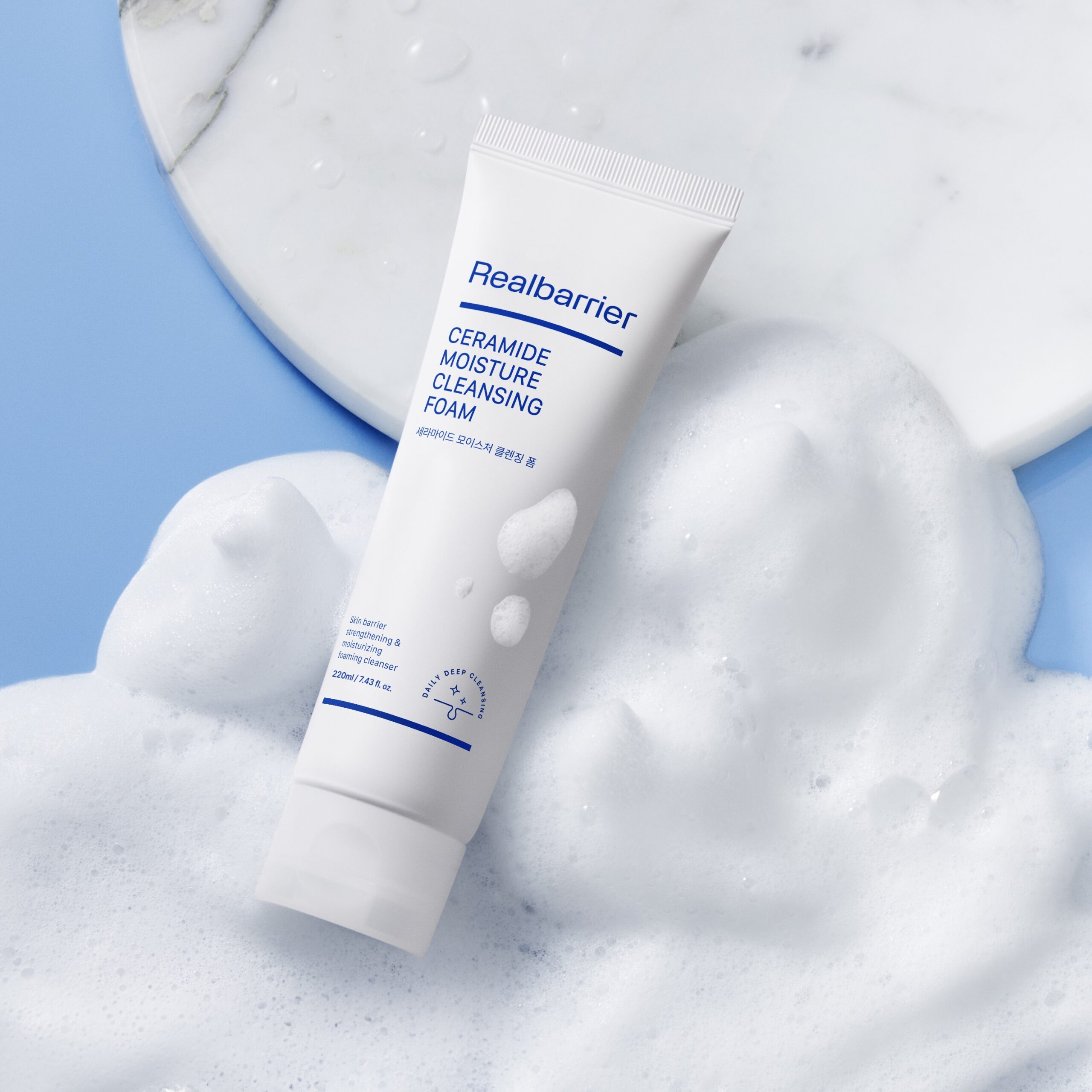 Увлажняющая пенка для умывания с церамидами Real Barrier Ceramide Moisture Cleansing Foam 120 мл — изображение 3
