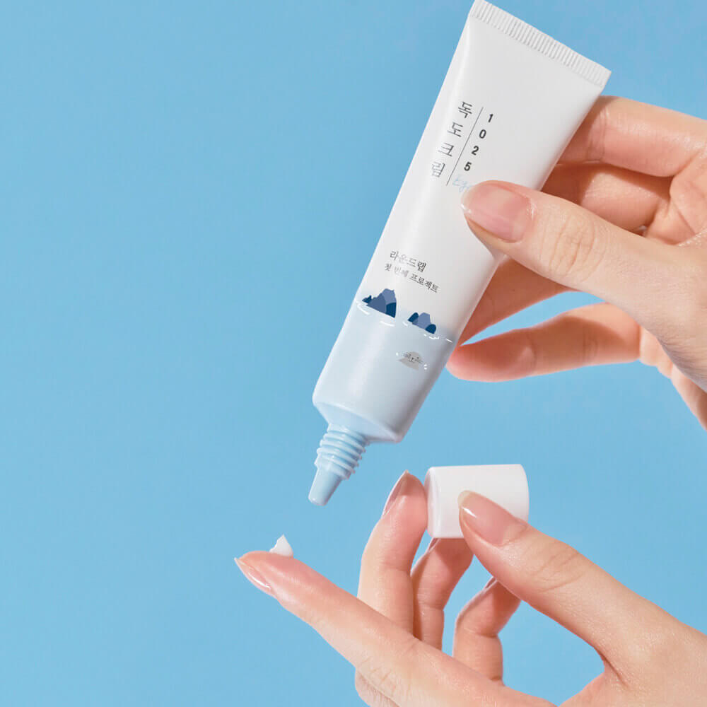 Увлажняющий крем для век с морской водой Round Lab Dokdo Eye Cream 30ml — изображение 3